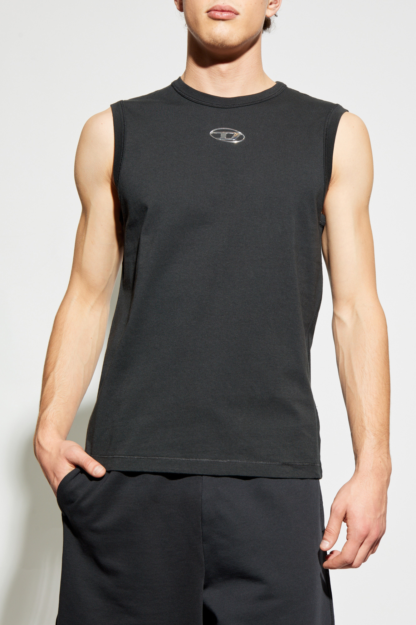 洗練されたデザイン　DIESEL T-BISCO-IOD A21743 L 洗練されたデザイン DIESEL T-BISCO-IOD A21743 L Diesel T-shirt `T